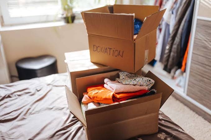 Thrifting Pros Say These 7 Common Donations Often End Up in the Trash—Here’s What to Do Instead