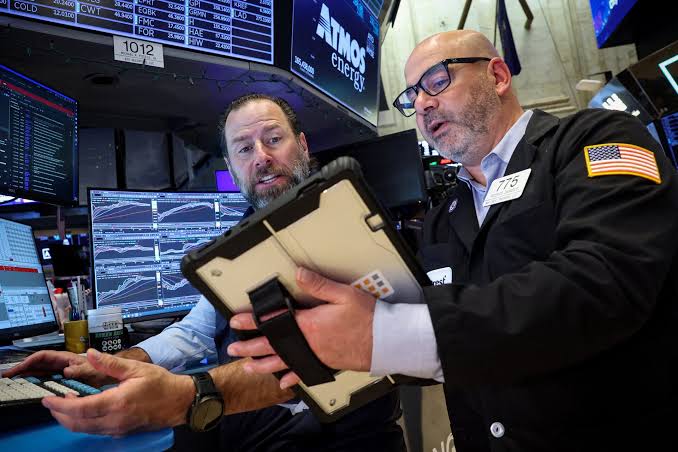 Higher oil prices, higher yields, no more rate cuts? No problem for US stocks