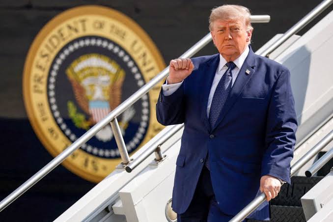 How one day put conflicts of interest around Trump in stark relief