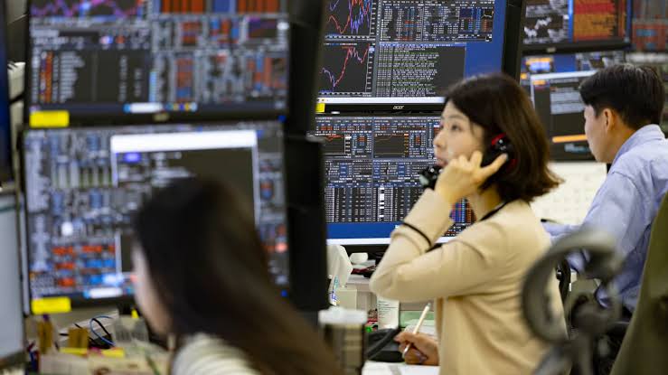 U.S. and Korean tech stocks are now tightly linked — and that could be a worry for investors