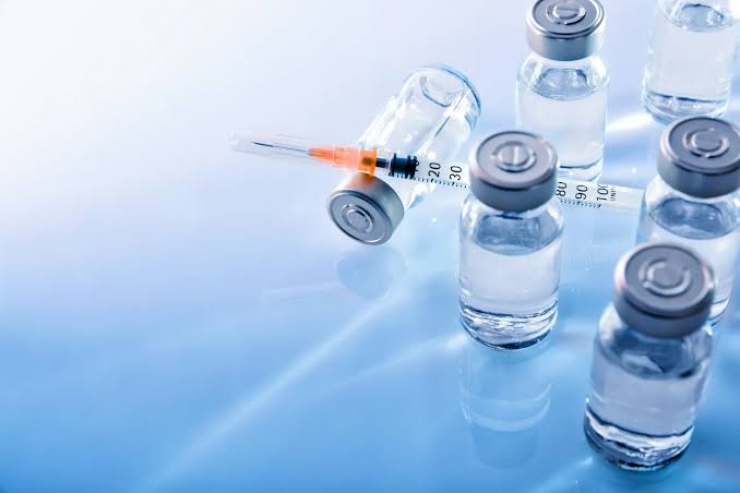 Amid wellness craze, FDA weighs lifting peptide restrictions