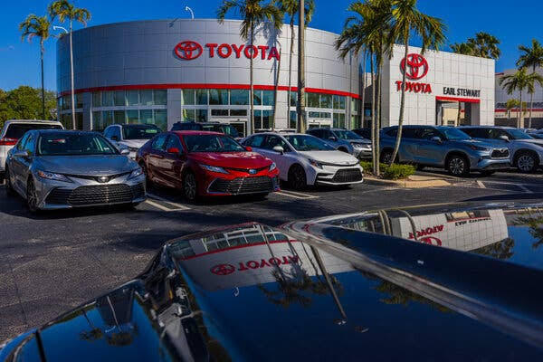 G.M. Reports Sharp Decline in Car Sales Amid War and High Prices