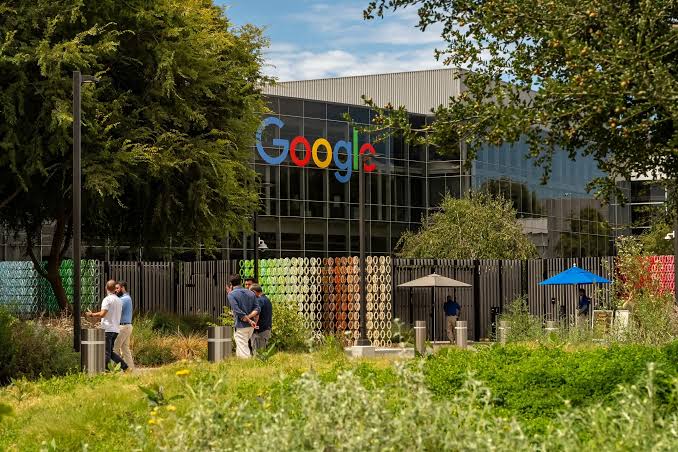 Google Shifts AI Leadership to California in Race Against Anthropic, OpenAI