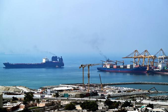 Oil surges past $95 as U.S. downplays Iran diplomacy and 2nd key trade route is disrupted