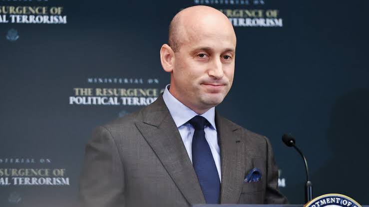 Stephen Miller says Trump administration is pursuing policy to debank illegal immigrants