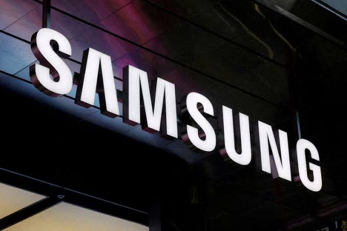 Samsung, SK Hynix slide amid Nvidia financing worries, China competition