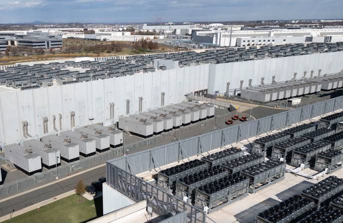 Energy Dept. directs data centers to use backup generators during heat wave, freeing up power for AC
