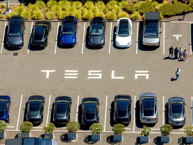 US watchdog opens probe after Tesla crashes into Texas home, killing woman