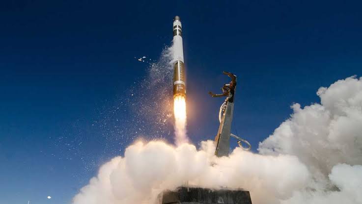 SpaceX Rival Rocket Lab Reports Mixed Earnings, AST Space Up Next