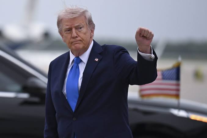 Nearly 1 million investors in Trump's memecoin lost a collective $3.8 billion as he cashed in