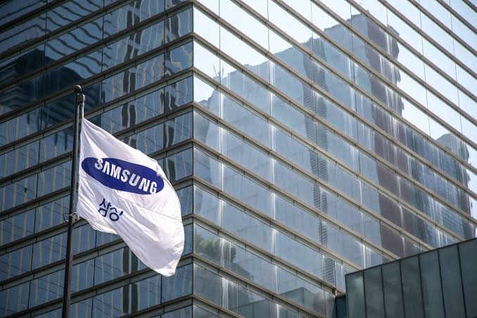 Samsung Results Trigger Stock Rotation to Less Loved Sectors