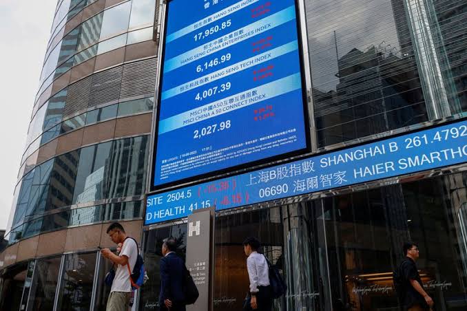 Dollar and oil rise as US-Iran peace talks collapse By Reuters