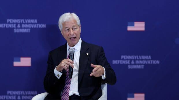 Dimon Warns of Broad Mythos Access, Calling It a Real Issue