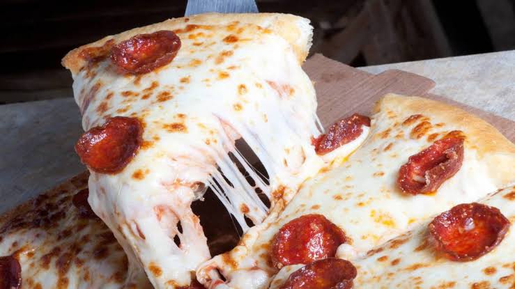 50-year-old pizza chain closes all restaurants, files Chapter 7