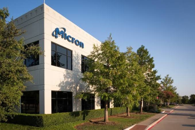 Micron Stock Notches Best Ever Quarter. Why 1 Analyst Sees Even More Gains.