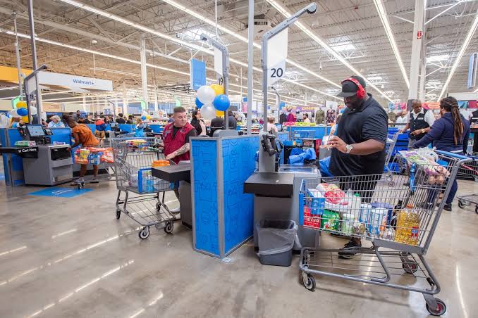 Is Walmart open Memorial Day? Store hours, more