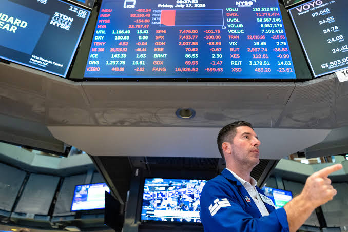Stock market today: Dow, S&P 500, Nasdaq mixed as chip stocks rise in wait for Big Tech earnings