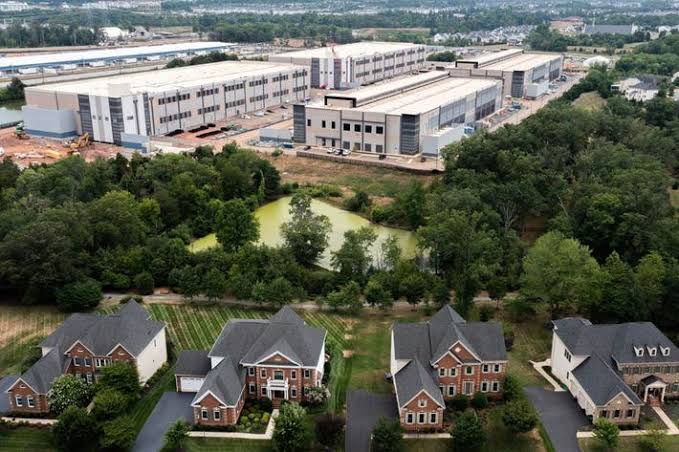 People Would Rather Have Nuclear Power Plants In Their Area Than AI Data Centers