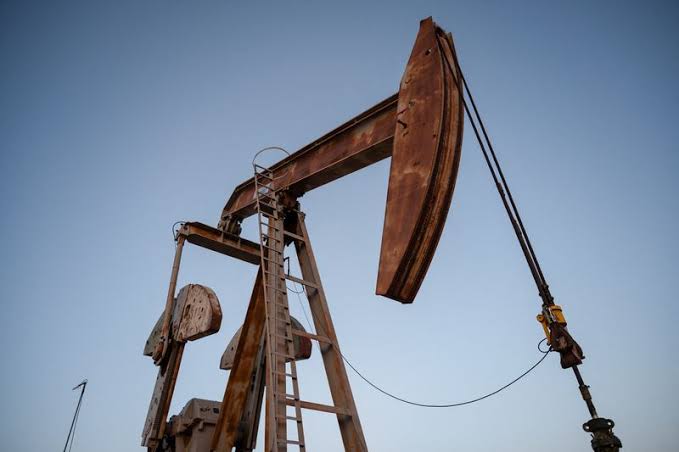 Oil prices settle $1 higher after Iran and Israel say they have halted attacks