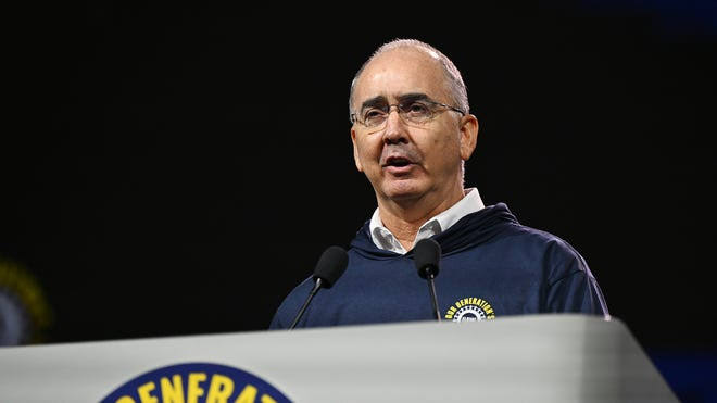 UAW's Fain assessing 'legal options' after report says DOJ probing him