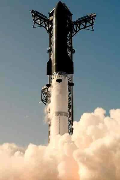 On Second Test of Its Newest Starship Design, SpaceX Sticks the Landing