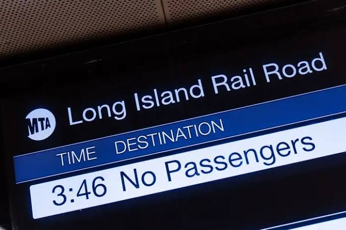 LIRR strike shuts down nation's busiest commuter train line, union says 'we're far apart'