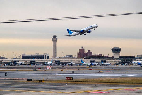 F.A.A. Investigates Drone Encounter at Newark Airport