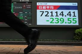 Asian shares are trading mixed amid caution about the war in Iran