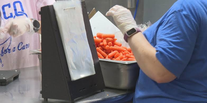 Cyclospora outbreak prompts Kentucky school districts to pull produce from menus