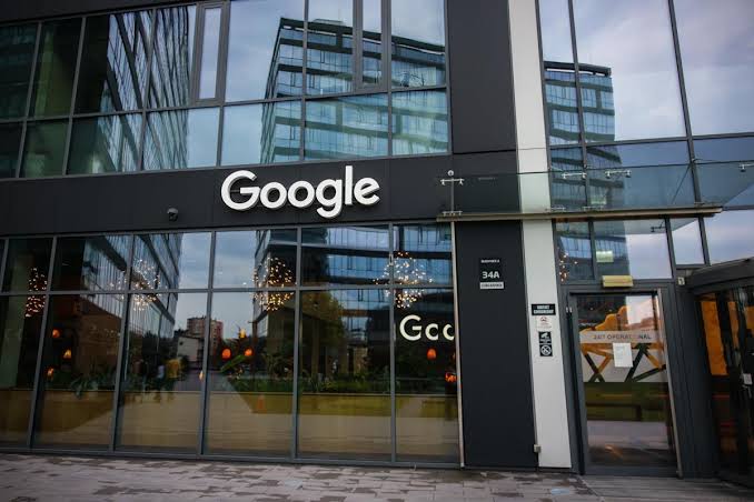 Alphabet to replace Verizon in Dow Jones reshuffle, shares rise