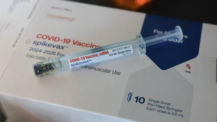 FDA vaccine advisers recommend updating COVID shots