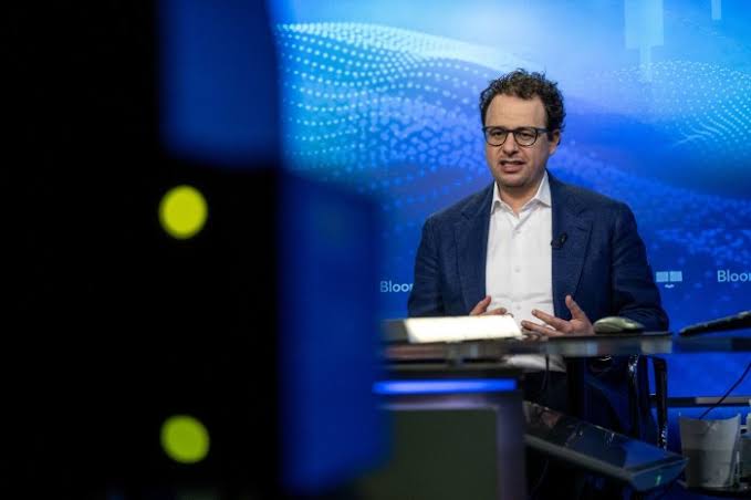 Anthropic Halts Access to Top AI Models After U.S. Ban on Foreign Use