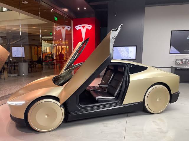 Waymo Is Fleetmogging Tesla in Texas
