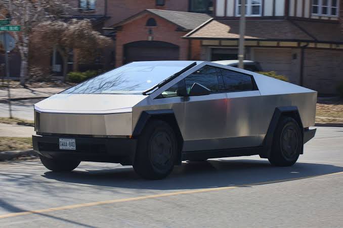 Tesla’s Latest Recall? Wheels May Fall Off Cybertrucks