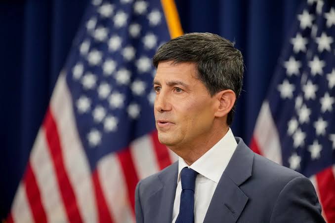 Trump Says Fed’s Warsh Faces Board That’s a ‘Bit Hostile’