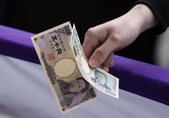 Yen Gains on Intervention, Reports of Buying By Both US, Japan