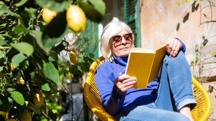 IRAs hold trillions more than 401(k) plans — yet people hardly save in them