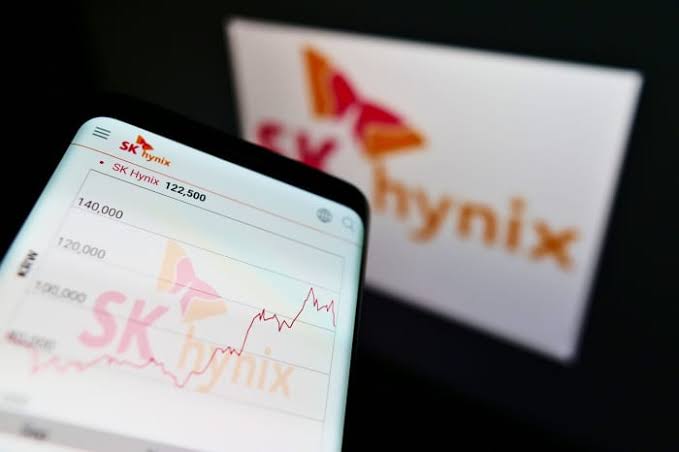 SK Hynix Stock, Samsung Surge as Memory Frenzy Drives KOSPI Rebound