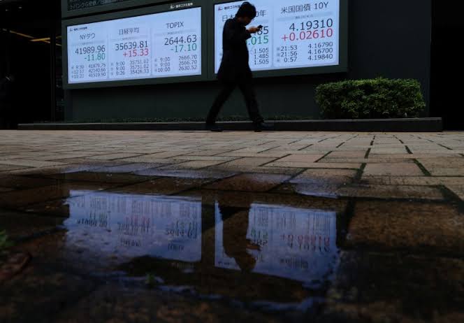 Global bonds battered as flaring inflation spooks investors