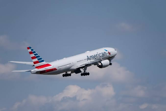 American Airlines to Equip 500 Jets With SpaceX Starlink Wi-Fi Starting 2027