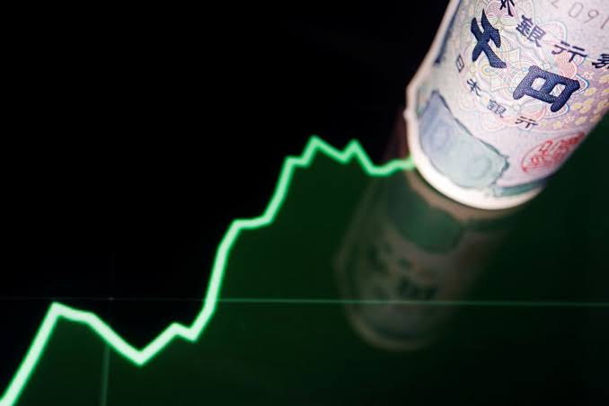 EXCLUSIVE: Japan shifts to ambush intervention tactics against yen short sellers, sources say