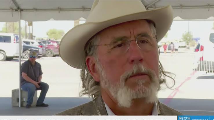 Buc-ee's CEO attends Goodyear grand opening, hints at possible 2nd Arizona location