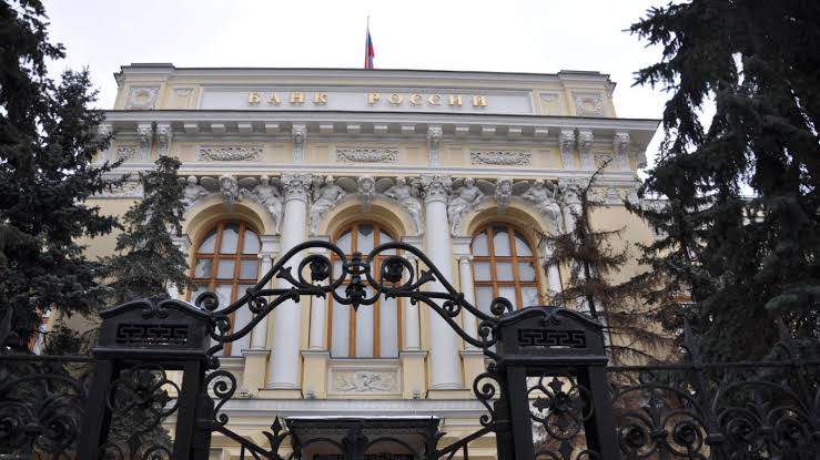 Russian Central Bank Slashes Key Rate to 14.25%