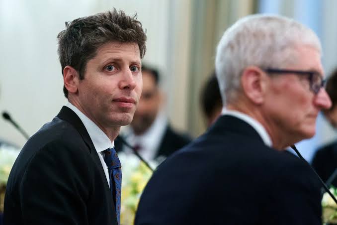 OpenAI Engineer’s ‘LOL’ Moment Set Stage for Legal Fight With Apple