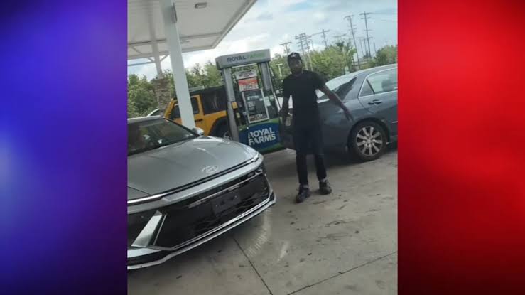 Woman Catches Man Stealing Gas at Royal Farms. Her Response Says It All