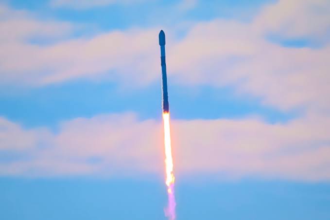 SpaceX and Pentagon Discuss Data-Center Deal