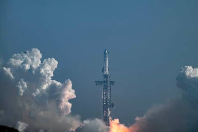 How SpaceX Stock Can Hit $900