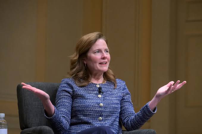 Barrett blasts SCOTUS liberals' dissent over "fictional premise"