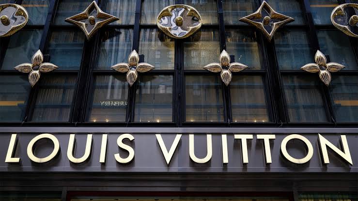 Louis Vuitton logo dispute sparks cultural design debate
