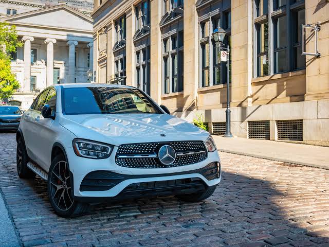 Mercedes-Benz faces a potential U.S. sales ban